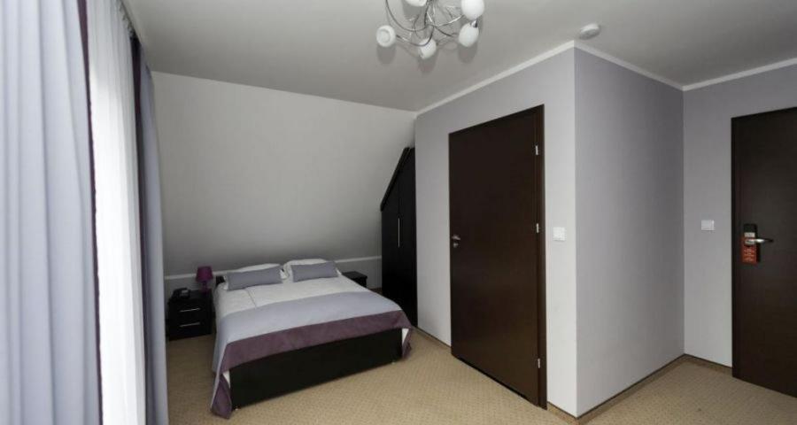 Hotel Klaudia Juszczyn Buitenkant foto
