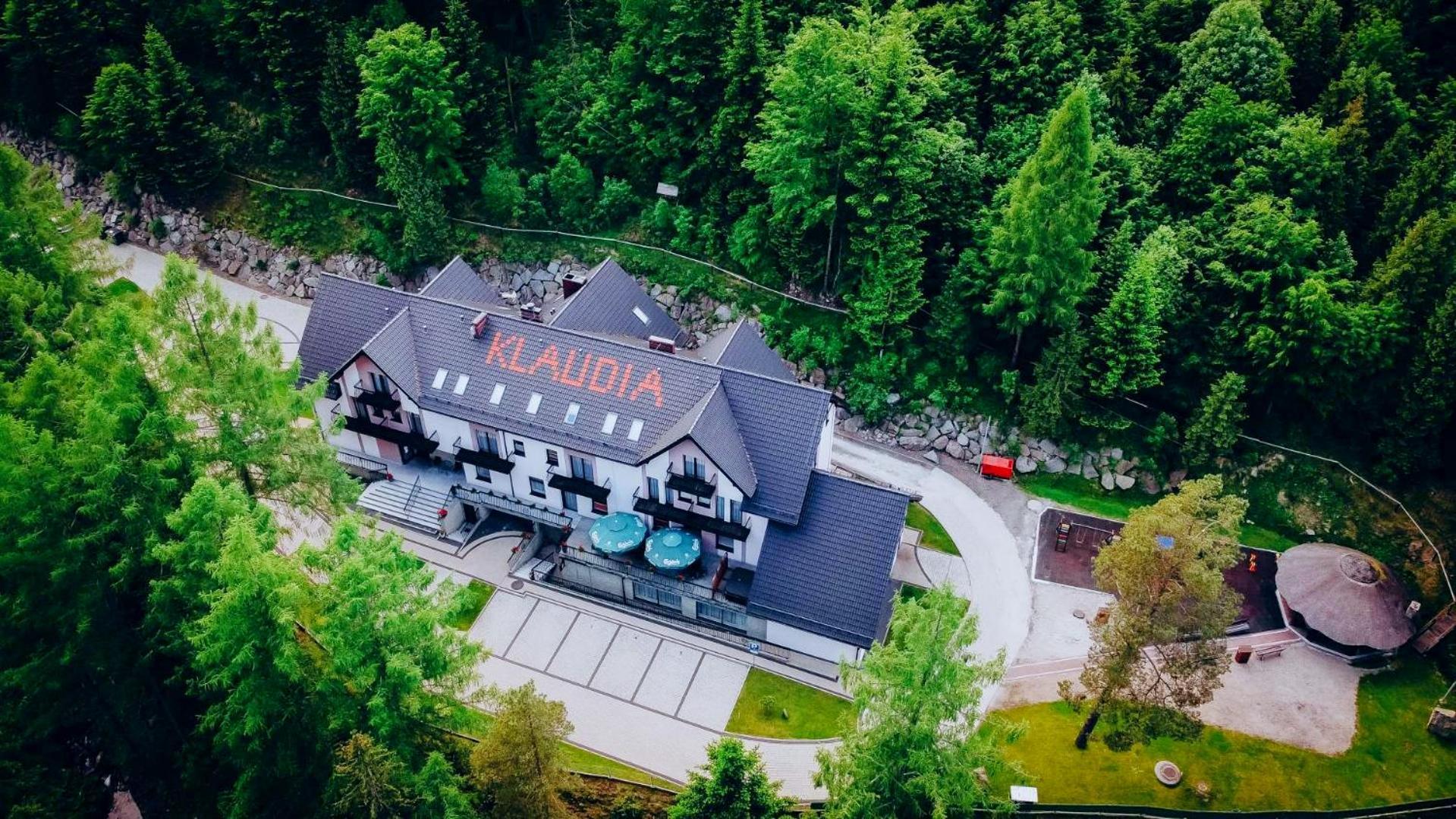 Hotel Klaudia Juszczyn Buitenkant foto