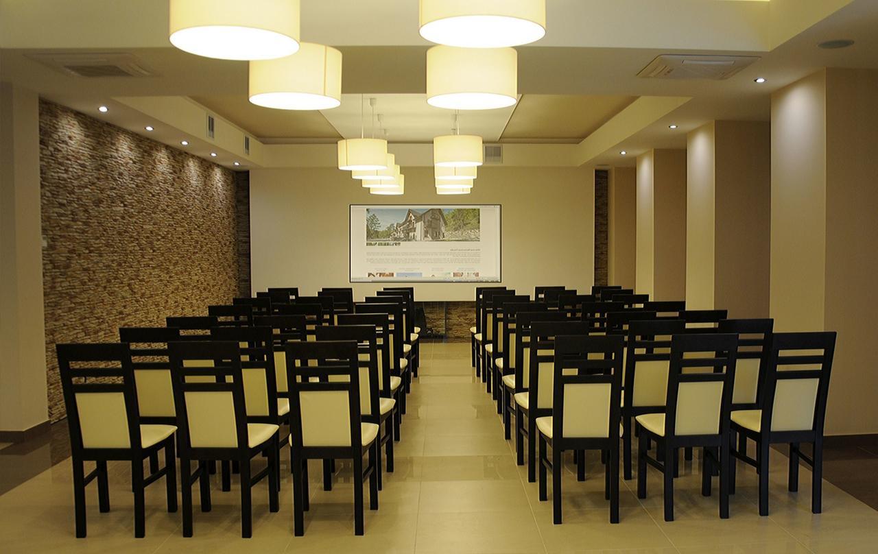 Hotel Klaudia Juszczyn Buitenkant foto