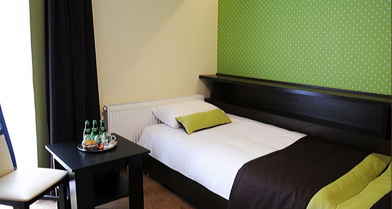 Hotel Klaudia Juszczyn Buitenkant foto