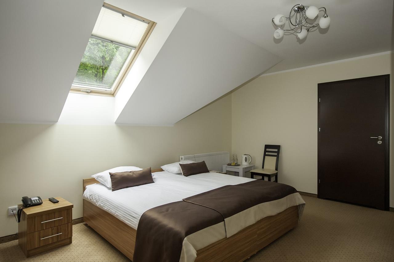 Hotel Klaudia Juszczyn Buitenkant foto