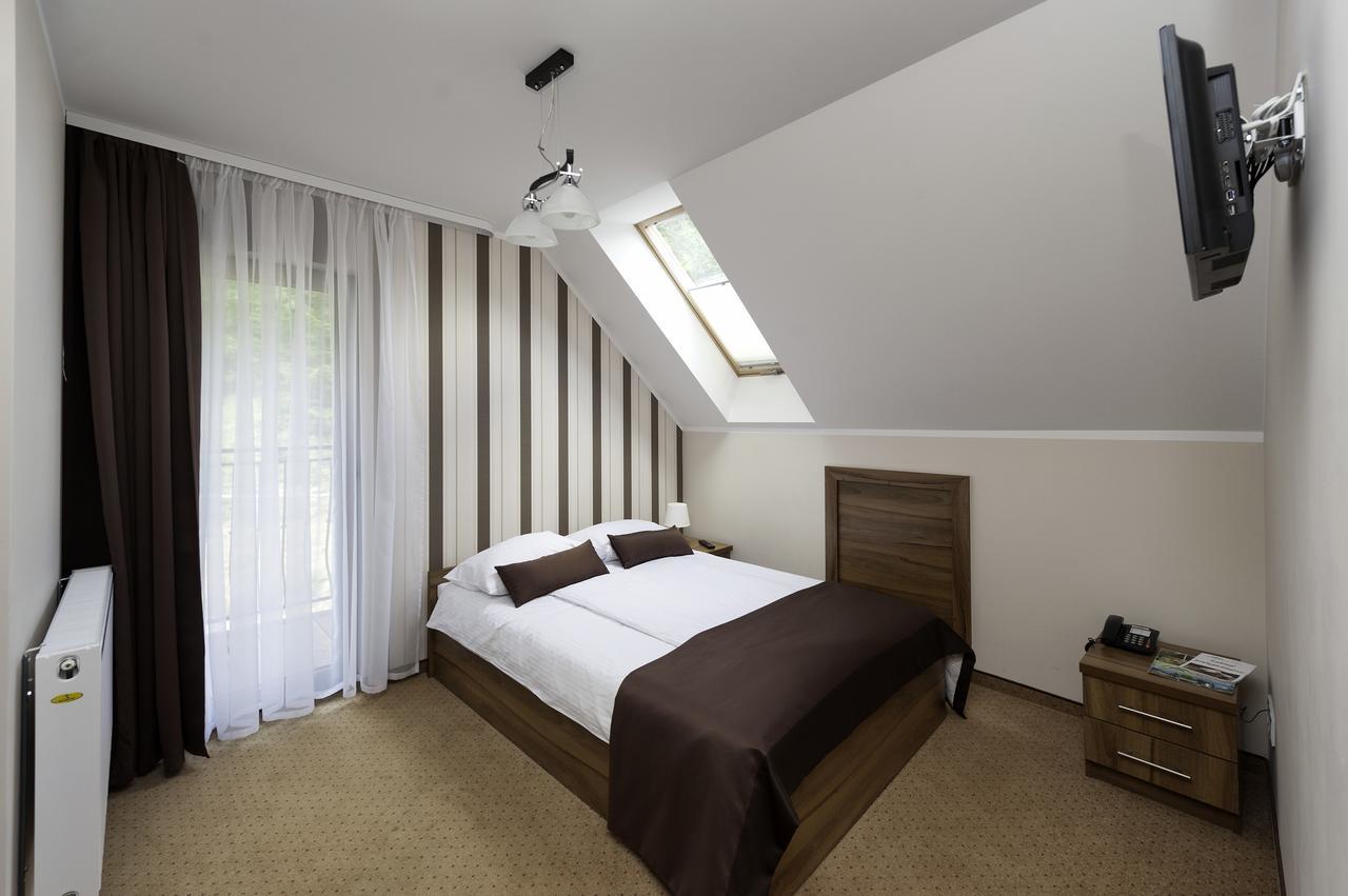 Hotel Klaudia Juszczyn Buitenkant foto